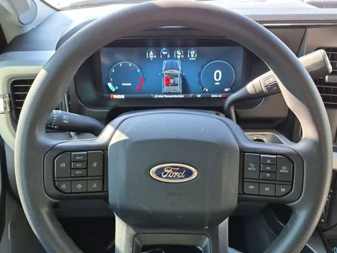 Used 2025 Ford F250 XLT w/ Black Appearance Package image 16