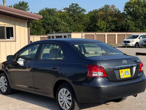 Used 2007 Toyota Yaris S FWD image 10