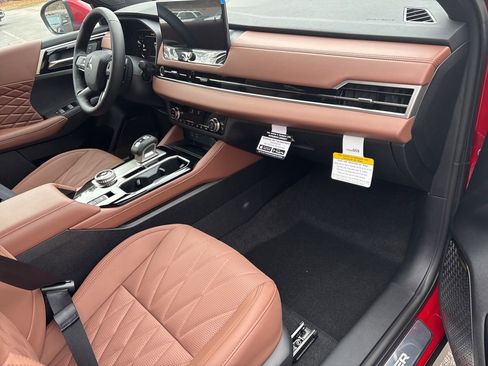 New 2026 Mitsubishi Outlander SEL image 30