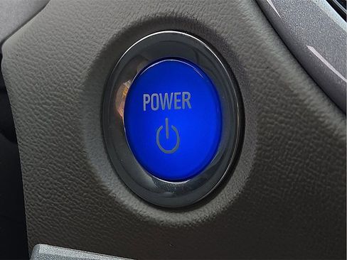 Used 2018 Chevrolet Volt LT w/ LT Driver Confidence Package image 16