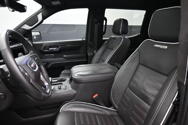 Used 2025 GMC Sierra 1500 AT4X AWD/4WD image 17
