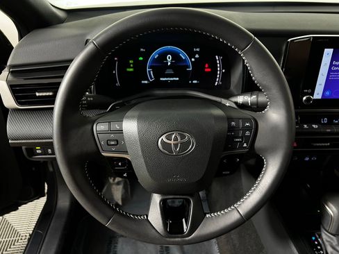 Certified 2025 Toyota Camry SE image 16