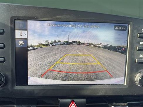 Used 2025 Hyundai Elantra Sport FWD image 17