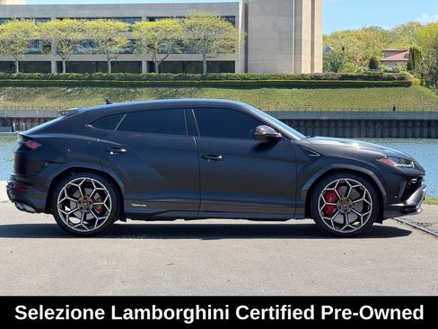 Used 2023 Lamborghini Urus Performante AWD/4WD image 6