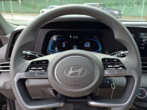 New 2026 Hyundai Elantra SE FWD image 13