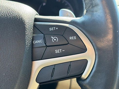 Used 2016 Jeep Grand Cherokee Limited image 21