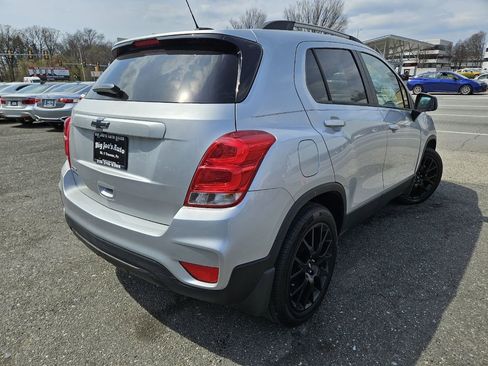 Used 2021 Chevrolet Trax LT w/ Sport Edition FWD image 5