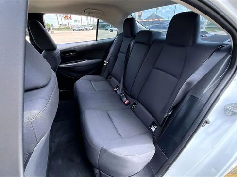 Used 2024 Toyota Corolla LE image 19