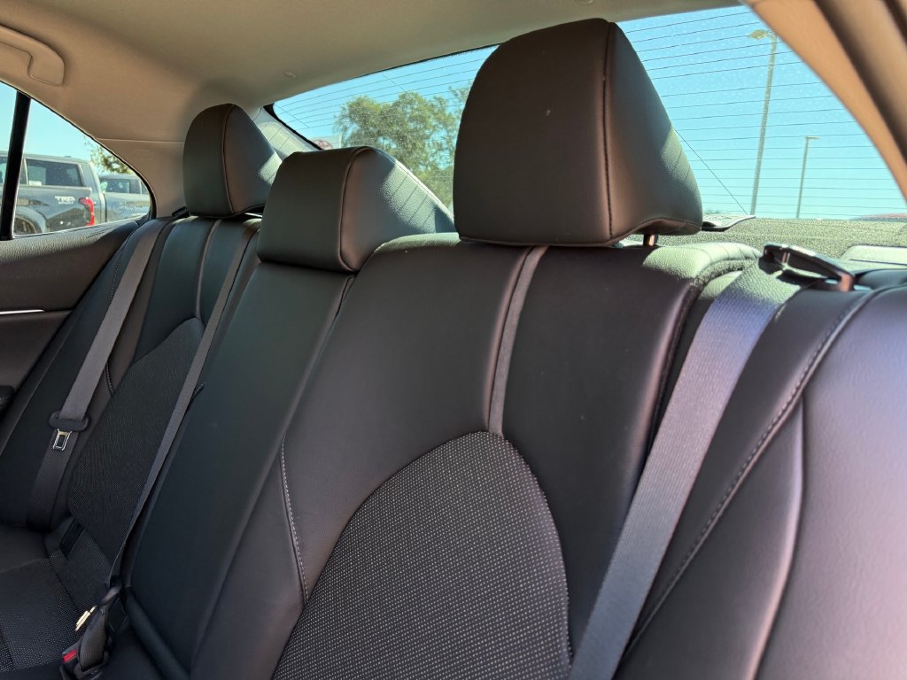 Certified 2021 Toyota Camry XLE FWD image 19