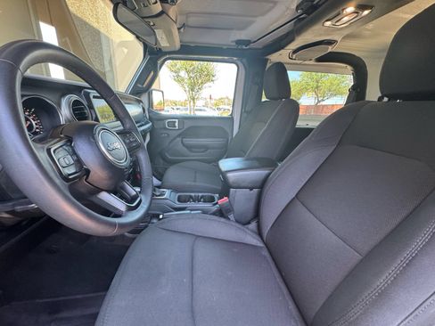 Used 2023 Jeep Wrangler Sport AWD/4WD image 20