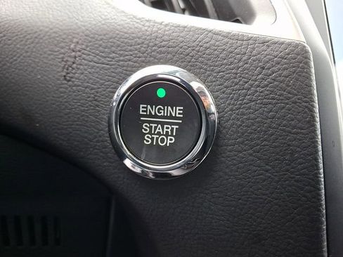 Used 2022 Ford Edge SEL w/ Convenience Package image 24