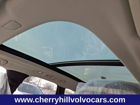 New 2026 Volvo XC60 B5 Plus w/ Protection Package Premier image 9