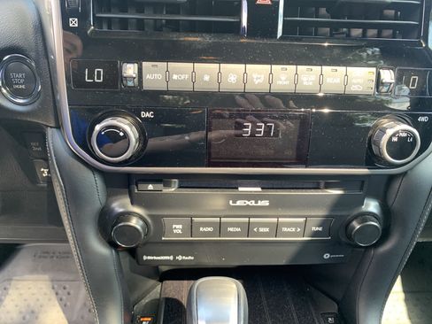 Used 2023 Lexus GX 460 Premium w/ Premium Package AWD/4WD image 29