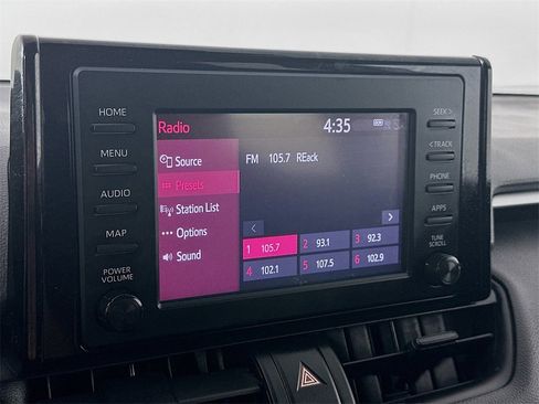 Used 2019 Toyota RAV4 LE image 17