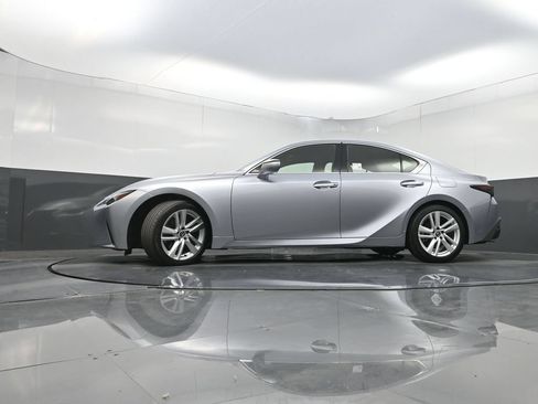Used 2024 Lexus IS 300 w/ Comfort Package RWD image 26