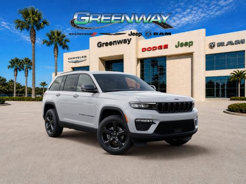 New 2025 Jeep Grand Cherokee Limited w/ Black Appearance Package RWD image 5