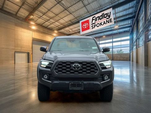Used 2023 Toyota Tacoma TRD Off-Road w/ Technology Package AWD/4WD image 2