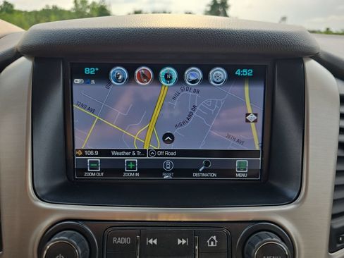 Certified 2019 GMC Yukon XL Denali w/ Denali Ultimate Package AWD/4WD image 27