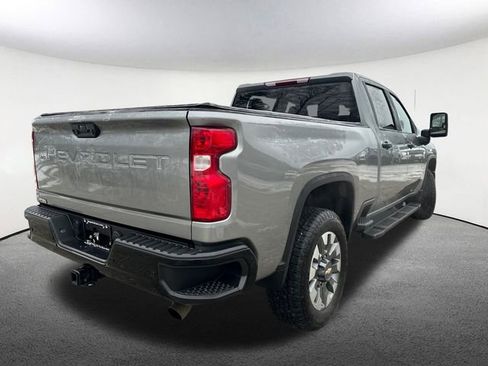 Used 2024 Chevrolet Silverado 2500 Custom w/ Custom Value Package image 14