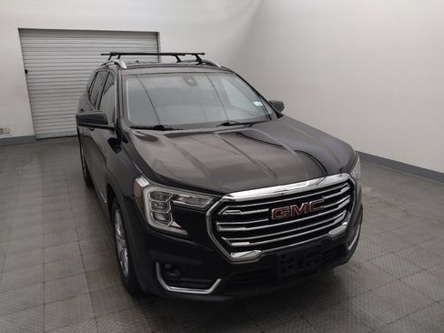 Used 2022 GMC Terrain SLT w/ LPO, 'HIT The Road' Package image 14