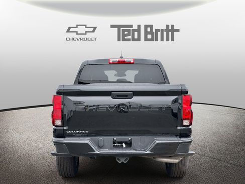 Certified 2024 Chevrolet Colorado W/T RWD image 5