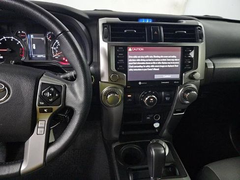 Used 2020 Toyota 4Runner SR5 Premium w/ Moonroof Package AWD/4WD image 10