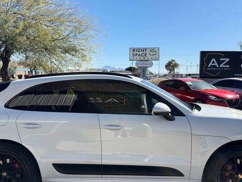 Used 2017 Porsche Macan GTS AWD/4WD image 8