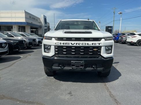 Used 2021 Chevrolet Silverado 2500 Custom w/ Custom Value Package image 7