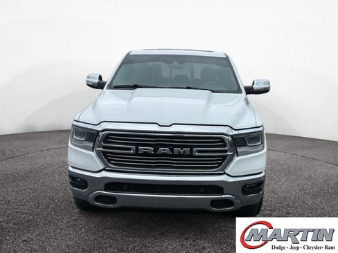 Used 2023 RAM 1500 Laramie AWD/4WD image 2