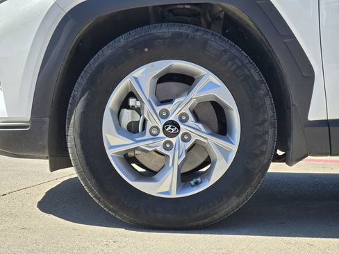 Certified 2024 Hyundai Tucson SE image 11