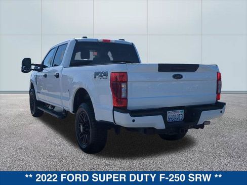 Used 2022 Ford F250 XLT w/ Black Appearance Package AWD/4WD image 3