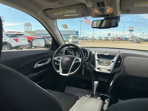 Used 2010 Chevrolet Equinox LT w/ Vehicle Interface Package image 11