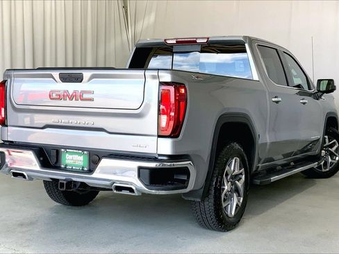 Used 2026 GMC Sierra 1500 SLT AWD/4WD image 13
