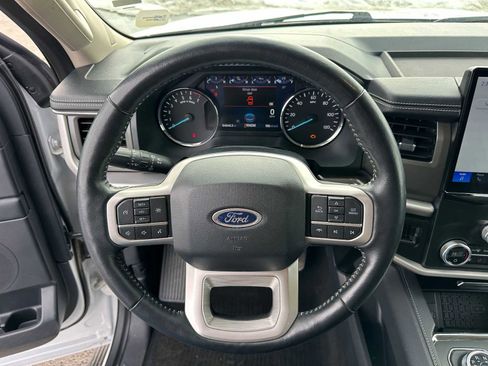 Used 2024 Ford Expedition XLT AWD/4WD image 24