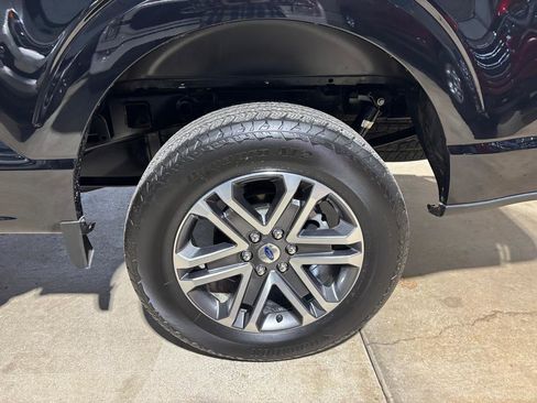 Used 2022 Ford F150 XL w/ STX Appearance Package image 27