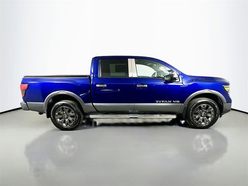 Used 2020 Nissan Titan Platinum Reserve w/ Moonroof Package image 7