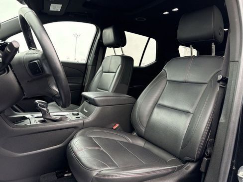 Certified 2022 Chevrolet Traverse RS image 13