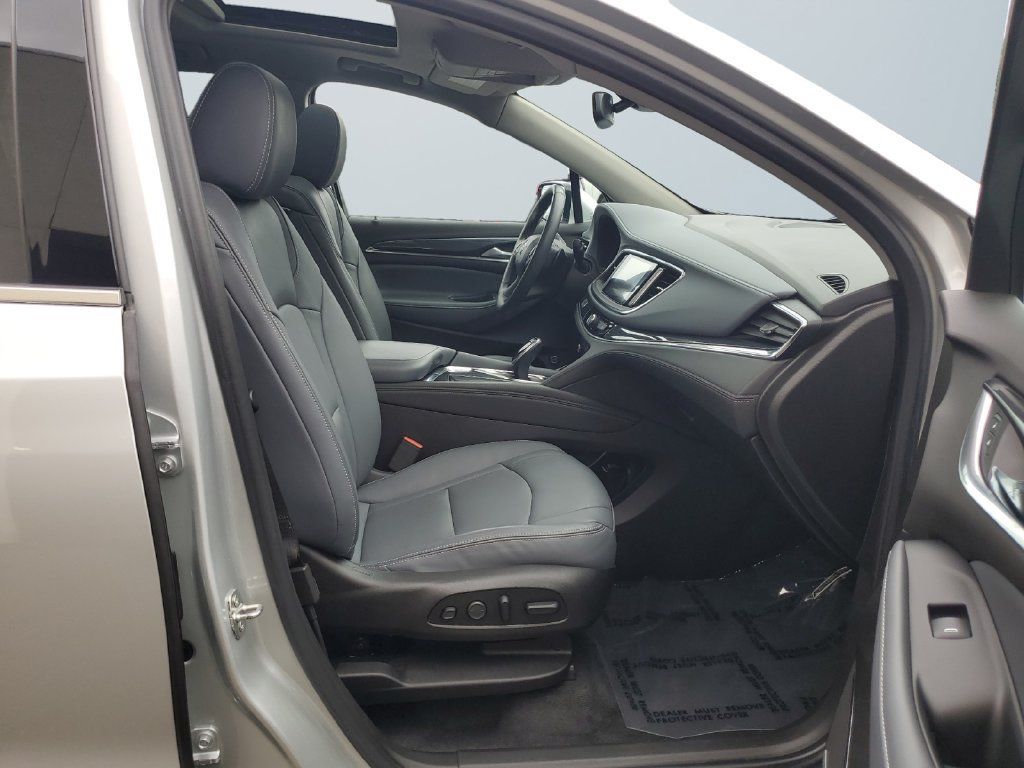 Used 2021 Buick Enclave Premium w/ Sun and Sites Package FWD image 15