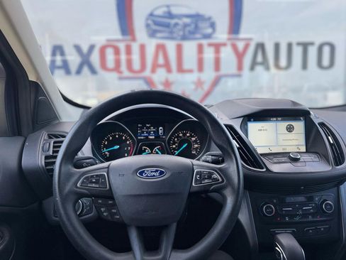 Used 2019 Ford Escape SE FWD image 27
