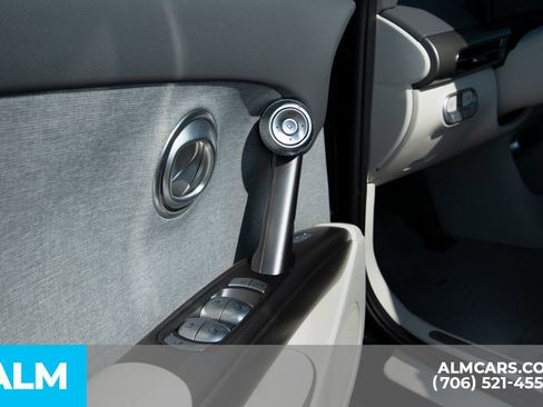 Used 2024 Genesis GV60 RWD image 39