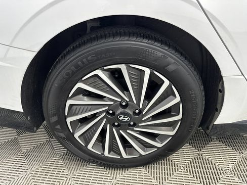 Used 2025 Hyundai Sonata Limited FWD image 19
