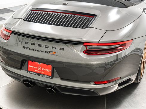 Used 2019 Porsche 911 Cabriolet image 39
