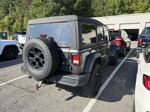 Used 2022 Jeep Wrangler Unlimited Sport AWD/4WD image 10