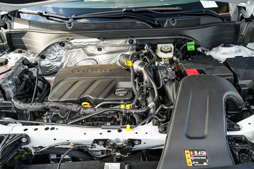New 2026 Chevrolet Trax RS w/ Sunroof Package FWD image 26