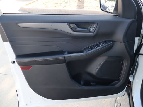 Used 2023 Ford Escape Active FWD image 12