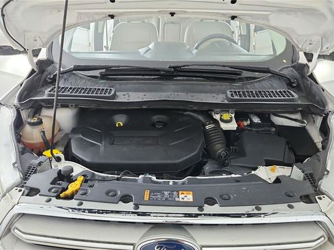 Used 2018 Ford Escape Titanium w/ Ford Safe & Smart Package AWD/4WD image 32