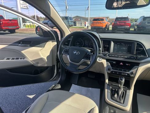 Used 2018 Hyundai Elantra Value Edition FWD image 15