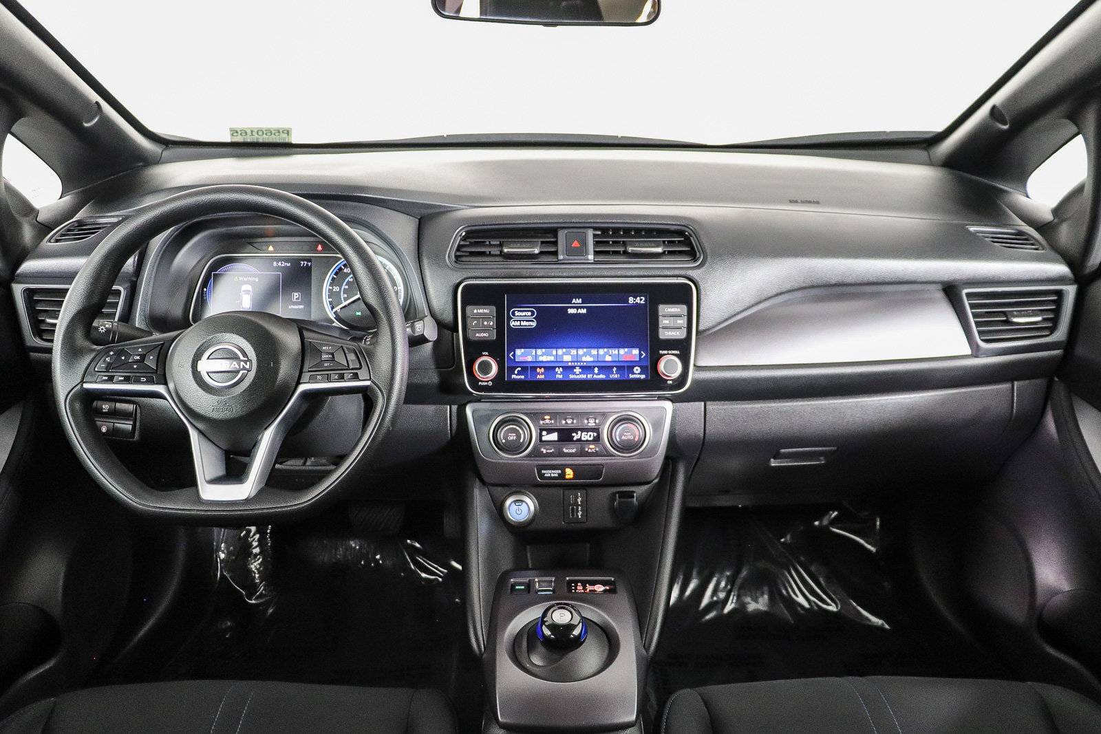 Used 2025 Nissan Leaf S FWD image 13