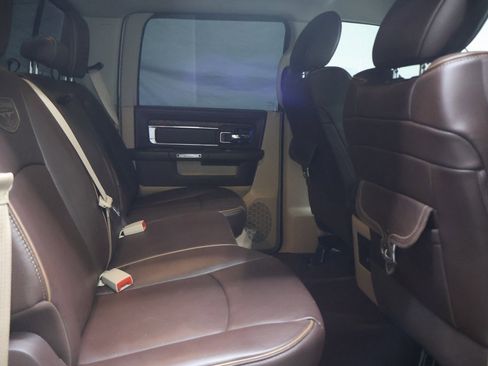 Used 2018 RAM 1500 Laramie Longhorn image 13