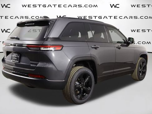 New 2025 Jeep Grand Cherokee Limited image 50